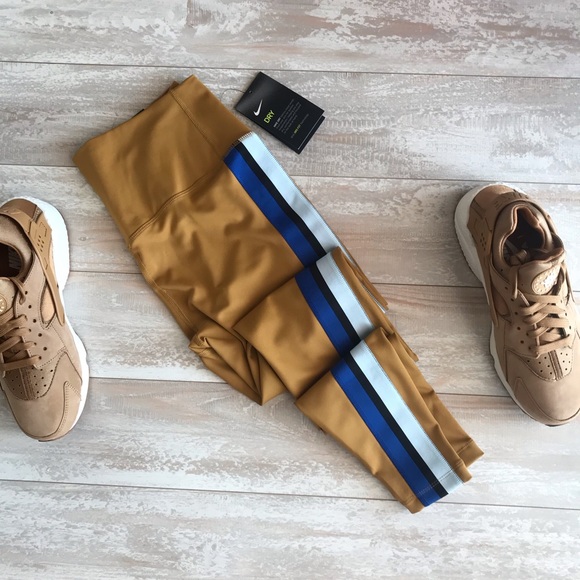 NWT Nike Women’s Power Training Tights - Picture 4 of 6